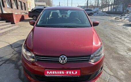 Volkswagen Polo VI (EU Market), 2011 год, 700 000 рублей, 1 фотография