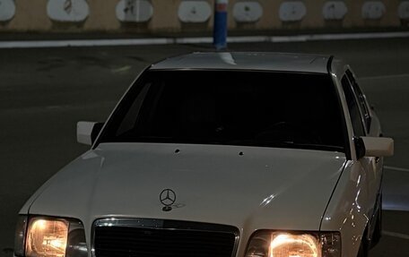 Mercedes-Benz W124, 1990 год, 450 000 рублей, 1 фотография