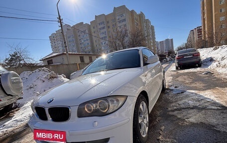 BMW 1 серия, 2011 год, 1 000 000 рублей, 1 фотография