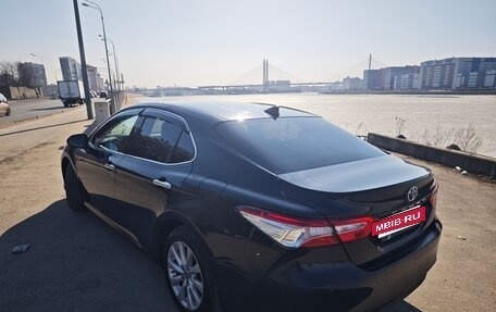 Toyota Camry, 2020 год, 3 095 000 рублей, 7 фотография