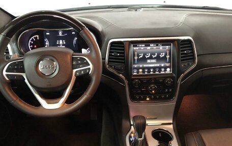 Jeep Grand Cherokee, 2018 год, 4 200 000 рублей, 11 фотография