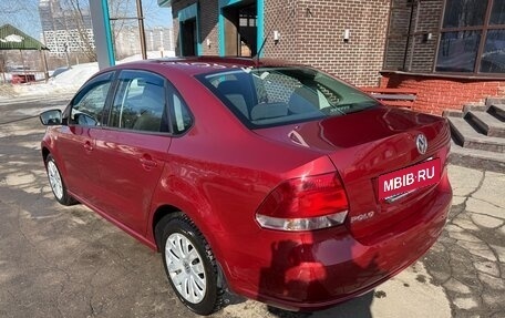 Volkswagen Polo VI (EU Market), 2011 год, 700 000 рублей, 3 фотография