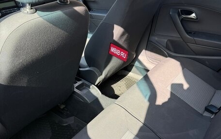 Volkswagen Polo VI (EU Market), 2011 год, 700 000 рублей, 13 фотография