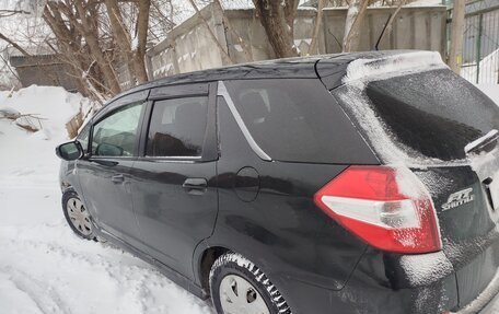 Honda Fit Shuttle I рестайлинг, 2011 год, 950 000 рублей, 2 фотография