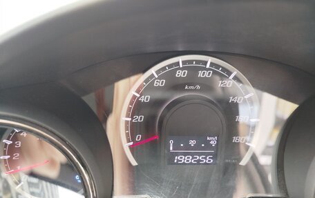 Honda Fit Shuttle I рестайлинг, 2011 год, 950 000 рублей, 13 фотография