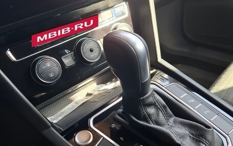 Volkswagen Passat B8 рестайлинг, 2020 год, 2 550 000 рублей, 13 фотография