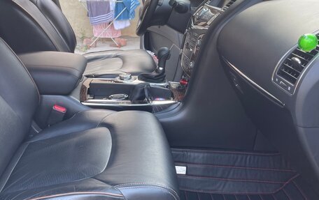 Nissan Patrol, 2012 год, 2 100 000 рублей, 7 фотография