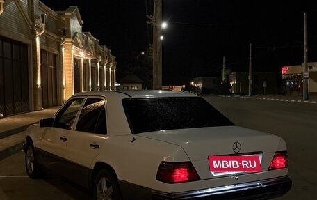 Mercedes-Benz W124, 1990 год, 450 000 рублей, 3 фотография