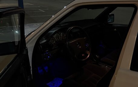 Mercedes-Benz W124, 1990 год, 450 000 рублей, 6 фотография