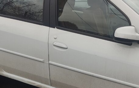 Renault Logan I, 2013 год, 650 000 рублей, 2 фотография