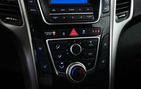 Hyundai i30 II рестайлинг, 2012 год, 844 000 рублей, 11 фотография