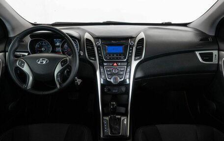 Hyundai i30 II рестайлинг, 2012 год, 844 000 рублей, 7 фотография