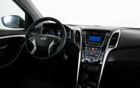 Hyundai i30 II рестайлинг, 2012 год, 844 000 рублей, 13 фотография