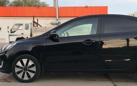 KIA Rio III рестайлинг, 2013 год, 1 000 000 рублей, 6 фотография