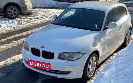 BMW 1 серия, 2011 год, 1 000 000 рублей, 3 фотография