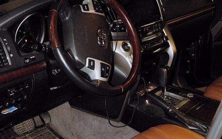 Toyota Land Cruiser 200, 2014 год, 3 900 000 рублей, 16 фотография