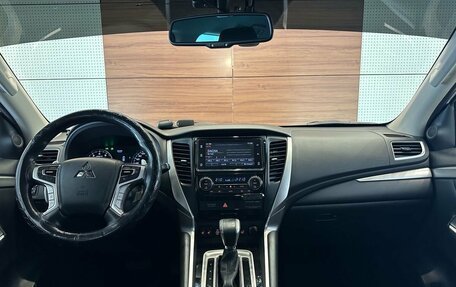 Mitsubishi Pajero Sport III рестайлинг, 2019 год, 3 500 000 рублей, 8 фотография