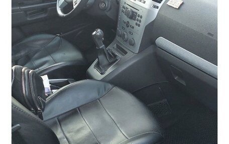 Opel Zafira B, 2006 год, 680 000 рублей, 6 фотография