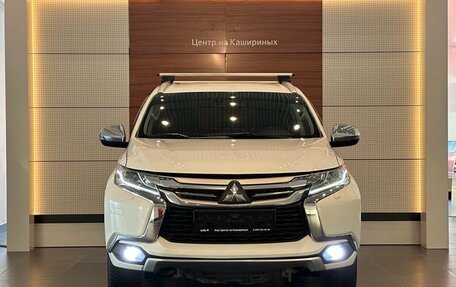Mitsubishi Pajero Sport III рестайлинг, 2019 год, 3 500 000 рублей, 2 фотография