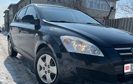 KIA cee'd I рестайлинг, 2007 год, 490 000 рублей, 1 фотография