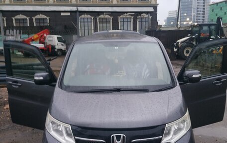 Honda Stepwgn IV, 2015 год, 1 750 000 рублей, 1 фотография