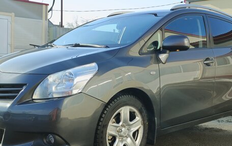 Toyota Verso I, 2010 год, 1 350 000 рублей, 26 фотография