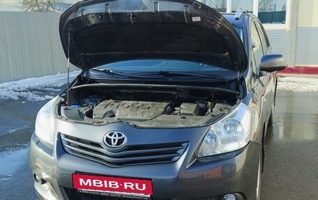 Toyota Verso I, 2010 год, 1 350 000 рублей, 24 фотография