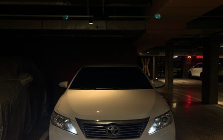 Toyota Camry, 2013 год, 1 700 000 рублей, 2 фотография
