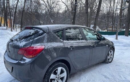 Opel Astra J, 2011 год, 800 000 рублей, 4 фотография