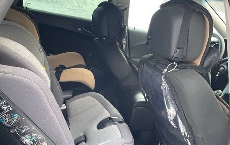 Opel Astra J, 2011 год, 800 000 рублей, 6 фотография