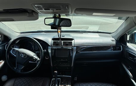 Toyota Camry, 2017 год, 2 365 000 рублей, 4 фотография