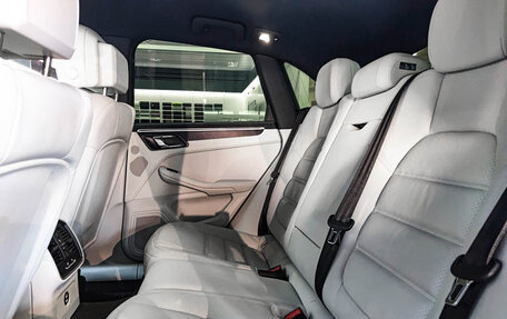 Porsche Macan I рестайлинг, 2022 год, 9 800 000 рублей, 12 фотография