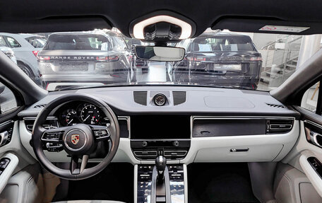 Porsche Macan I рестайлинг, 2022 год, 9 800 000 рублей, 14 фотография