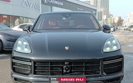 Porsche Cayenne III, 2018 год, 6 990 000 рублей, 2 фотография