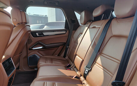 Porsche Cayenne III, 2018 год, 6 990 000 рублей, 12 фотография