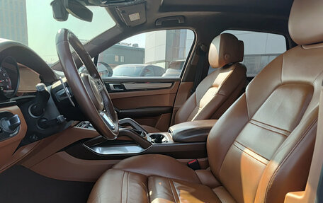 Porsche Cayenne III, 2018 год, 6 990 000 рублей, 16 фотография