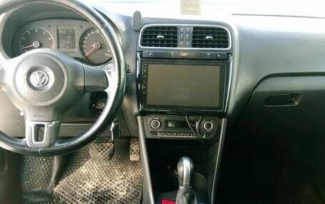 Volkswagen Polo VI (EU Market), 2015 год, 730 000 рублей, 4 фотография