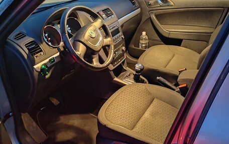 Skoda Yeti I рестайлинг, 2012 год, 1 500 000 рублей, 5 фотография