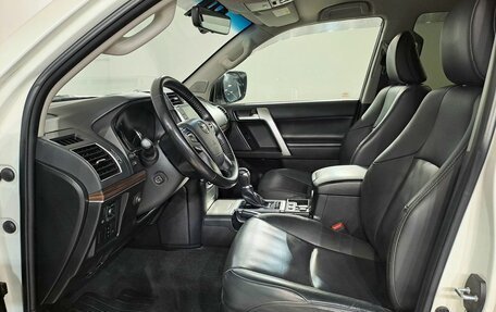 Toyota Land Cruiser Prado 150 рестайлинг 2, 2020 год, 5 997 000 рублей, 13 фотография