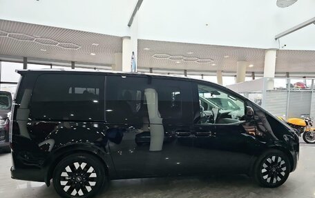 Hyundai Staria, 2025 год, 6 990 000 рублей, 7 фотография