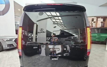 Hyundai Staria, 2025 год, 6 990 000 рублей, 9 фотография