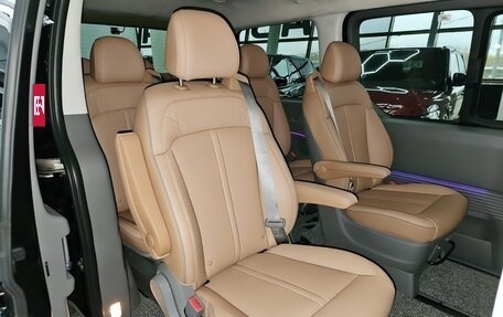 Hyundai Staria, 2025 год, 6 990 000 рублей, 11 фотография