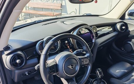 MINI Hatch, 2021 год, 2 950 000 рублей, 2 фотография