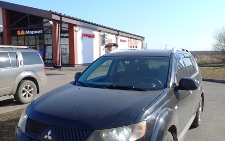 Mitsubishi Outlander III рестайлинг 3, 2008 год, 900 000 рублей, 2 фотография