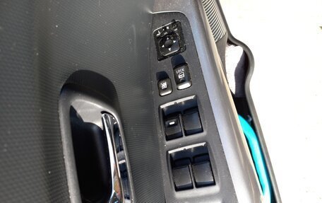 Mitsubishi Outlander III рестайлинг 3, 2008 год, 900 000 рублей, 8 фотография