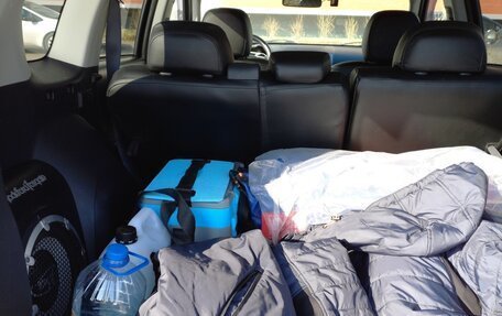 Mitsubishi Outlander III рестайлинг 3, 2008 год, 900 000 рублей, 13 фотография