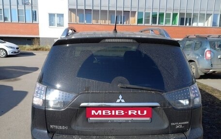 Mitsubishi Outlander III рестайлинг 3, 2008 год, 900 000 рублей, 15 фотография