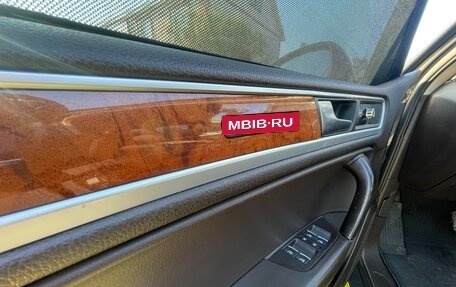 Volkswagen Touareg III, 2011 год, 1 930 000 рублей, 7 фотография