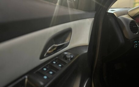 Chevrolet Cruze II, 2011 год, 660 000 рублей, 12 фотография