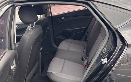 Hyundai Solaris II рестайлинг, 2017 год, 1 050 000 рублей, 11 фотография